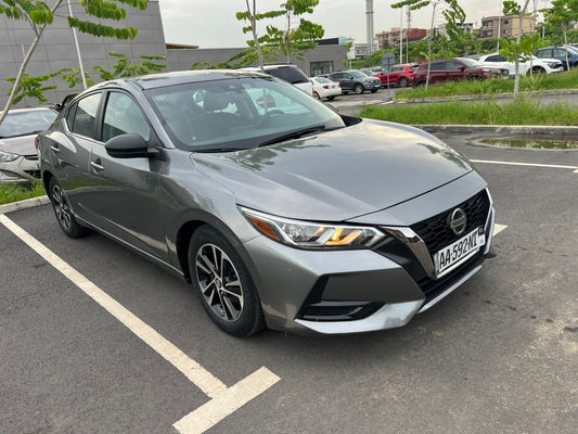 *Nissan Sentra / Année : 2021*